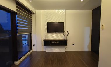 For Sale: Fully Furnished Industrial and Elegant 3 Storey home, San Fernando