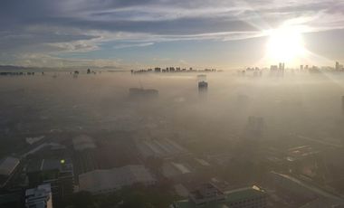 Fully Furnished 1-Bedroom Penthouse Unit at Torre De Manila For Sale