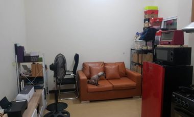 Fully Furnished 1-Bedroom Penthouse Unit at Torre De Manila For Sale