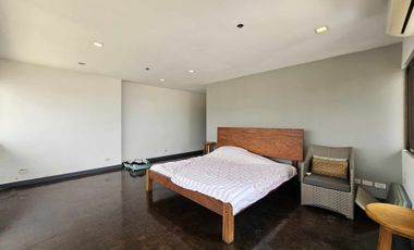 For Sale: 3 level Penthouse, Buenaventura Condominium Cebu