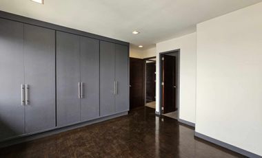 For Sale: 3 level Penthouse, Buenaventura Condominium Cebu