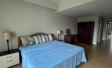 141 sqm 2 Bedrooms loft w/ Parking in The Grove by Rockwell, Pasig City