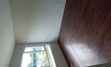 Corner Lot RFO!!!Executive Townhomes in Imus, Cavite!! Near Open Canal