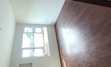 Corner Lot RFO!!!Executive Townhomes in Imus, Cavite!! Near Open Canal