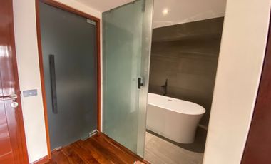 Lower Penthouse 3BR with Sky Garden Condominium Taguig for Sale