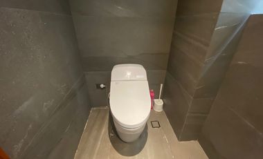 Lower Penthouse 3BR with Sky Garden Condominium Taguig for Sale