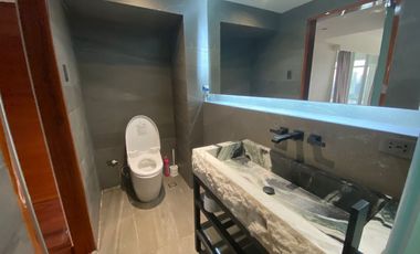 Lower Penthouse 3BR with Sky Garden Condominium Taguig for Sale