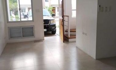 Townhouse for Rent/Sale at Betterliving, Paranaque City
