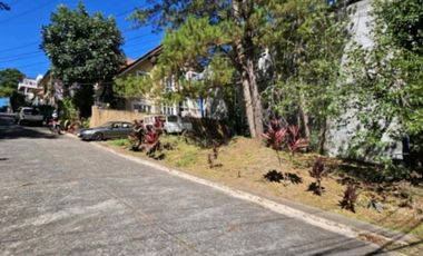 Titled lot inside Subdivision