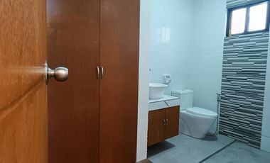 House and Lot for Sale in Muntinlupa with 4Bedrooms-MD