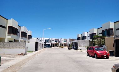CASA AMUEBLADA EN RENTA  EN FRACCIONAMIENTO RESIDENCIAL