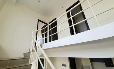 For Sale: Bi Level Unit Penthouse Along C5 Road Pasig near BGC