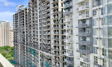 For Sale: Bi Level Unit Penthouse Along C5 Road Pasig near BGC
