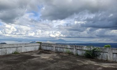 Tagaytay Commercial Lot with Taal View lowest priced per sqm