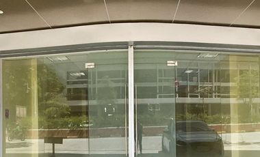 567 sqm Bright and Airy Office Suites Available in Quezon City