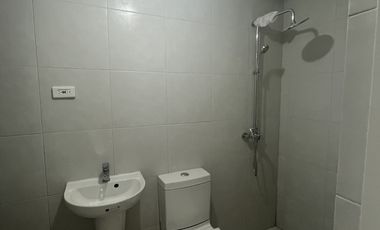 STUDIO UNIT IN 100 WEST, MAKATI CITY, 26SQM
