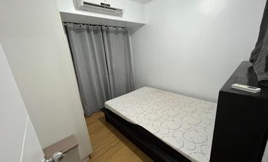 Acqua: 2BR Condo with balcony facing Pasig river and Rockwell for sale