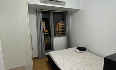 Acqua: 2BR Condo with balcony facing Pasig river and Rockwell for sale