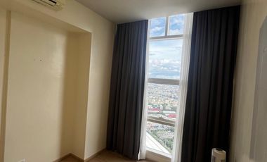 FOR SALE 2 Bedroom Penthouse Unit in Twin Oaks, Mandaluyong City