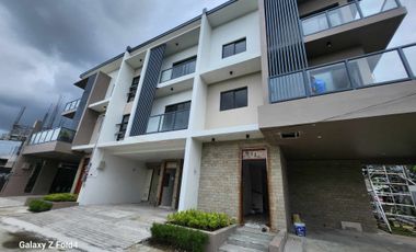 19.7m Triplex Townhouse For Sale At Alcove, Palmera Subdivision, Quezon City