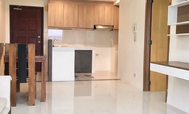 LPL Greenhills 64sqm One Bedroom w parking Condo Unit For Rent in San Juan Lease