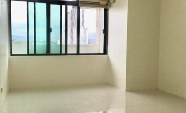 LPL Greenhills 64sqm One Bedroom w parking Condo Unit For Rent in San Juan Lease