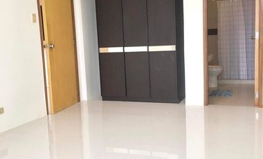 LPL Greenhills 64sqm One Bedroom w parking Condo Unit For Rent in San Juan Lease