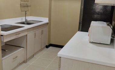 2BR with Balcony,newly renovated furnished, a bit interiored