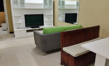 2BR with Balcony,newly renovated furnished, a bit interiored