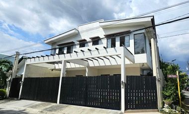 Three (3) bedrooms duplex house in BFISHAI BF Homes Las Pinas near Southvile