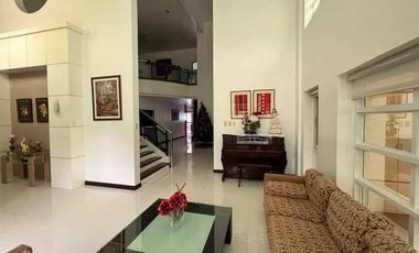 For Sale: Furnished Elegant Modern Mansion w/ Swimming Pool in San Fernando