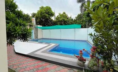 For Sale: Furnished Elegant Modern Mansion w/ Swimming Pool in San Fernando