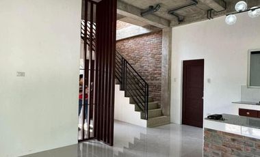 Modern Two-Storey House and Lot in West Balabag, Valencia ID 14962
