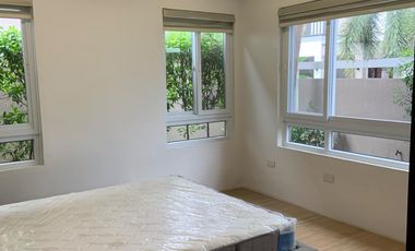 Pulu Amsic Subdivision 5BR w/ pool, parking in Angeles City, Pampanga