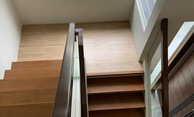 Pulu Amsic Subdivision 5BR w/ pool, parking in Angeles City, Pampanga