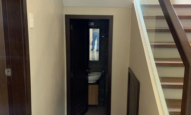 Pulu Amsic Subdivision 5BR w/ pool, parking in Angeles City, Pampanga