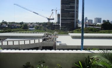 Condo Unit in Alabang For Sale