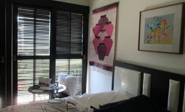 Condo Unit in Alabang For Sale