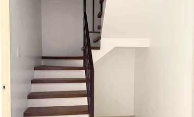 2 Storey House & Lot in Diamond Heights