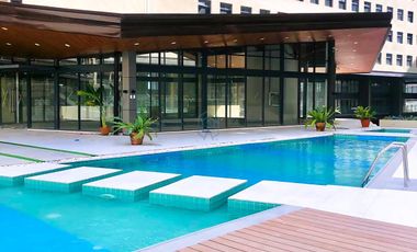 1 Bedroom unit with Balcony For Sale in Bayportwest Tambo, Parañaque