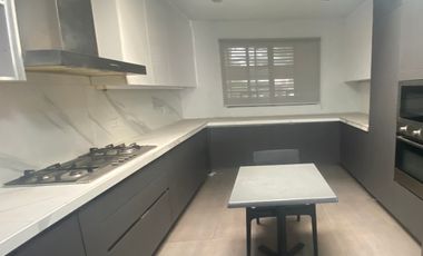 Beautiful White Duplex House in the heart of Makati City