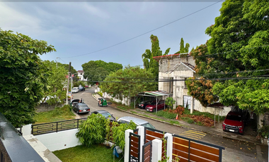 For Sale 4 Bedrooms Greenheights Village House at Parañaque City