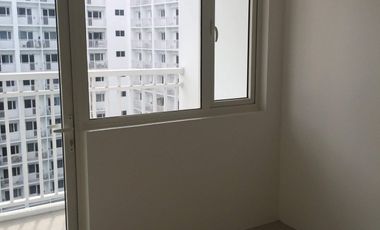 Shore Residences 1BR cheapest 21k inclusive of dues