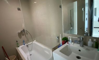 Executive 1BR Condo with Balcony in Mactan Newtown (Seaview)