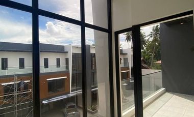 10 Doors 3-Storey Townhouses is FOR SALE along Margarita Village, Bajada, Davao