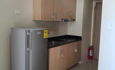 1BR Condo for Rent at Breeze Residences (new and affordable)