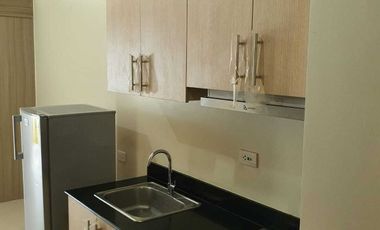 1BR Condo for Rent at Breeze Residences (new and affordable)