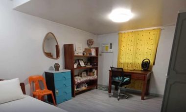 For Sale: Charming Townhouse in Sampaloc, Manila!