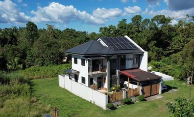 MODERN 2-STOREY WHITE HOUSE FOR SALE @ SAN ISIDRO, TAGBILARAN CITY
