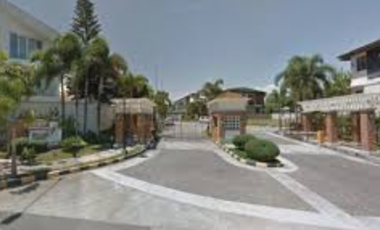 PALMS POINTE VILLAGE HOUSE 9 BEDROOM MUNITNLUPA
